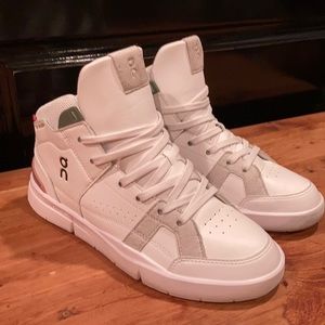 Women’s 7.5 On Cloud The Roger Clubhouse Mid